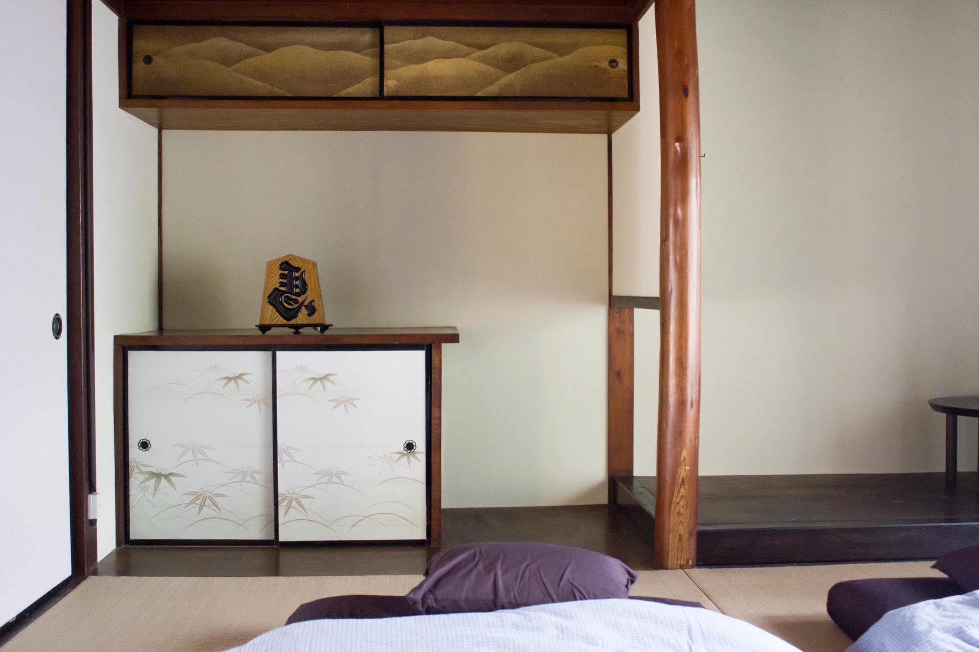 Guesthouse Mado Наґоя Екстер'єр фото